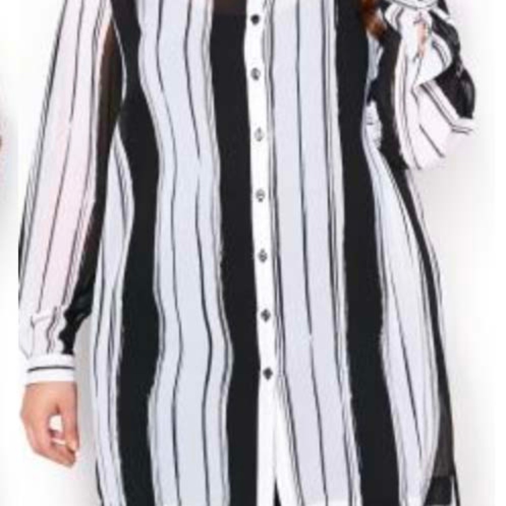 TUNIC, BLACK & WHITE VERTICAL STRIPES, SIZE 4X, LONG SLEEVES, BUTTON CUFFS,